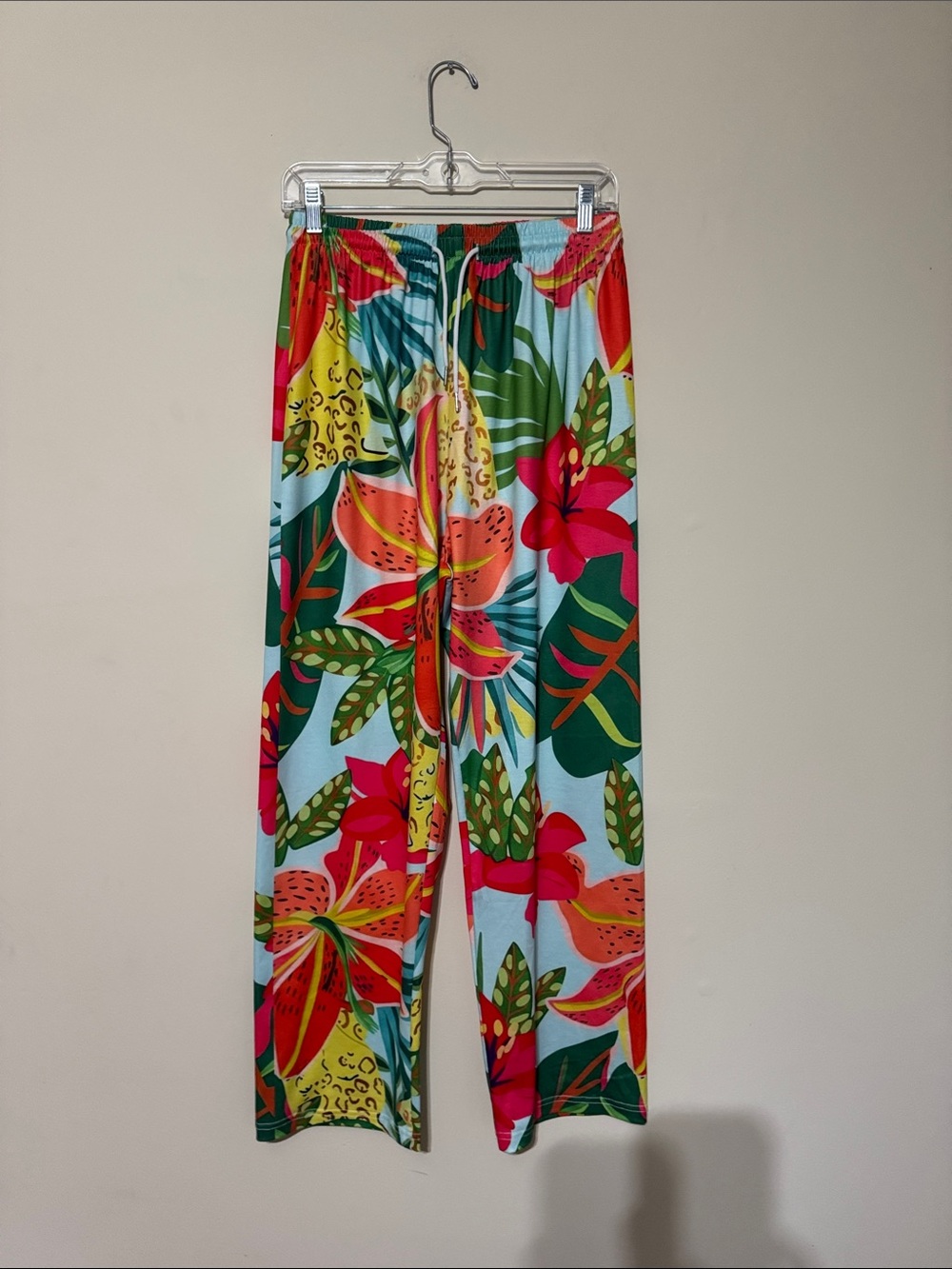 Women’s Straight Leg Tropical Print Pants - Multicolor Perfect for vacation